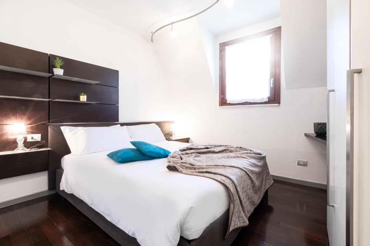 Sempione Split-Level Terrace Apartment - Top Collection มิลาน ภายนอก รูปภาพ
