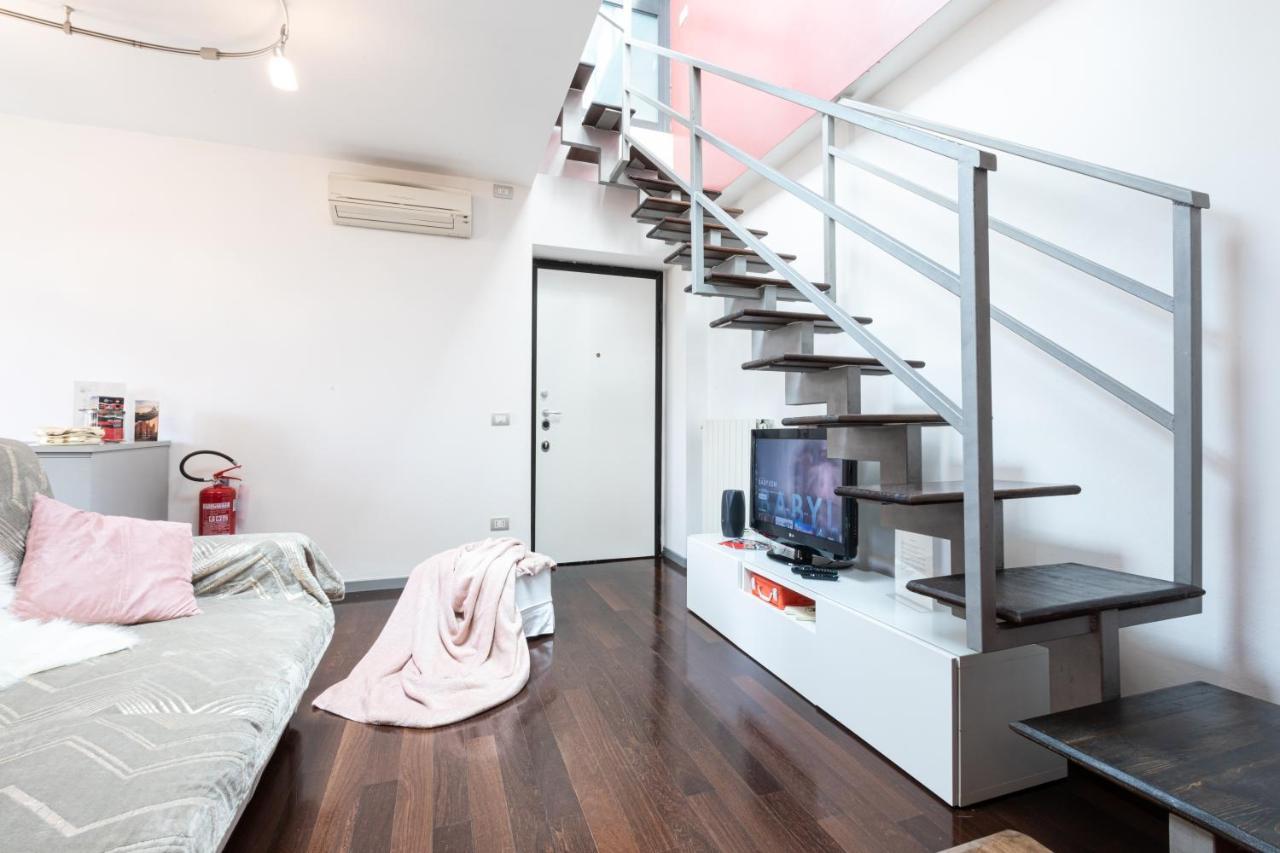 Sempione Split-Level Terrace Apartment - Top Collection มิลาน ภายนอก รูปภาพ